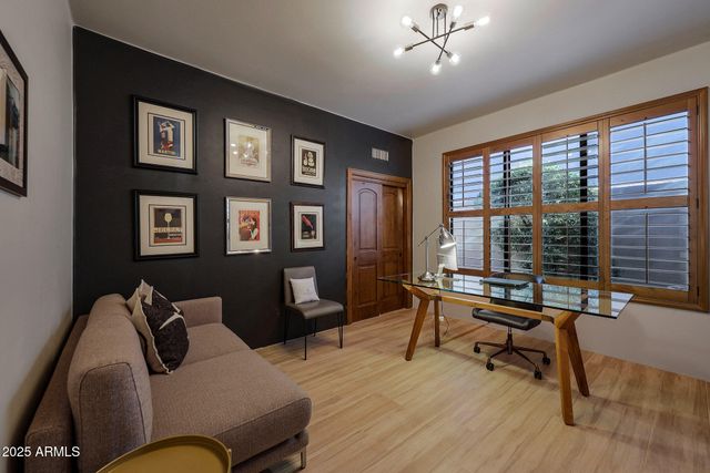 24350 N WHISPERING RIDGE Way 9, Scottsdale, AZ 85255