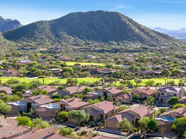 24350 N WHISPERING RIDGE Way 9, Scottsdale, AZ 85255