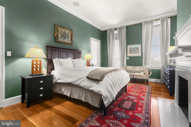 1007 N CALVERT ST, Baltimore, MD 21202