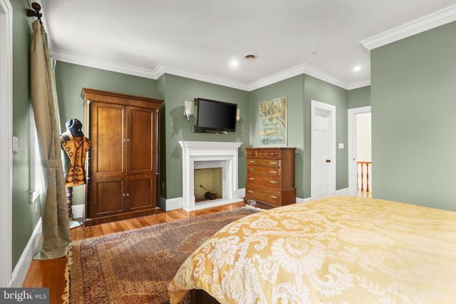 1007 N CALVERT ST, Baltimore, MD 21202