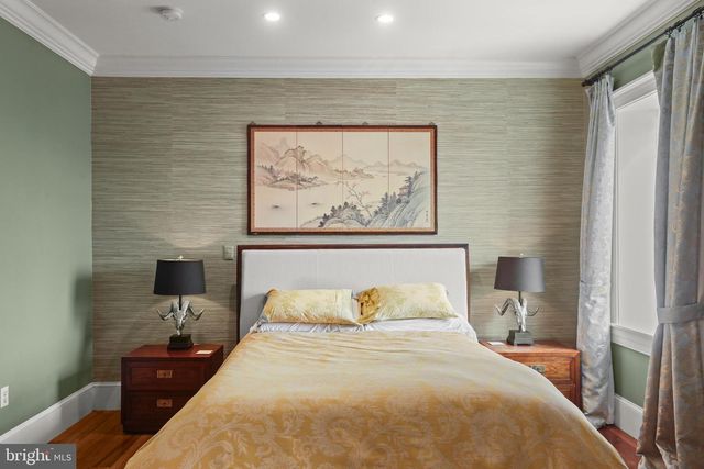 1007 N CALVERT ST, Baltimore, MD 21202