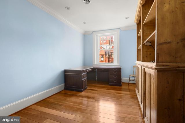 1007 N CALVERT ST, Baltimore, MD 21202