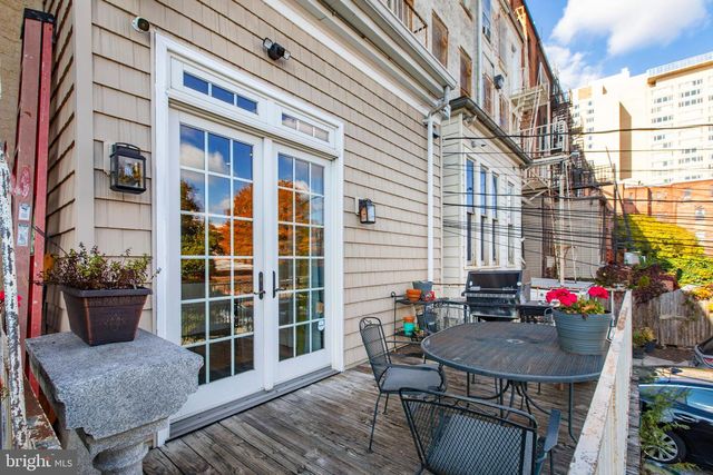 1007 N CALVERT ST, Baltimore, MD 21202