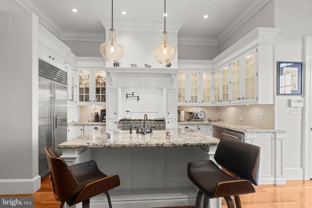 1007 N CALVERT ST, Baltimore, MD 21202