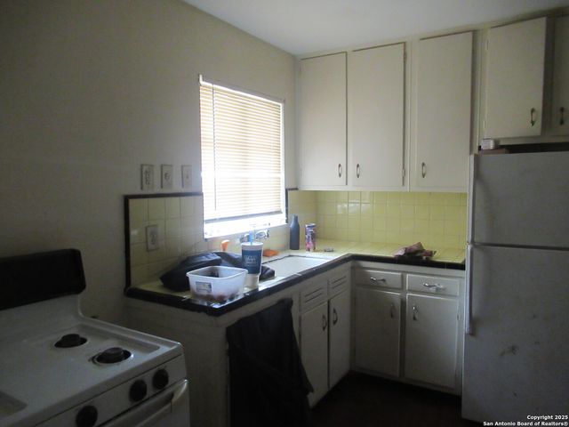 255 Charcliff, San Antonio, TX 78220