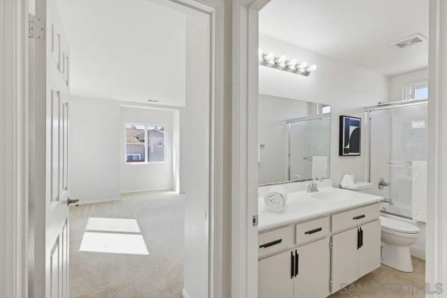 4916 NOGAL, San Diego, CA 92102