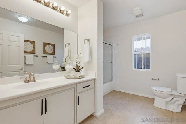 4916 NOGAL, San Diego, CA 92102