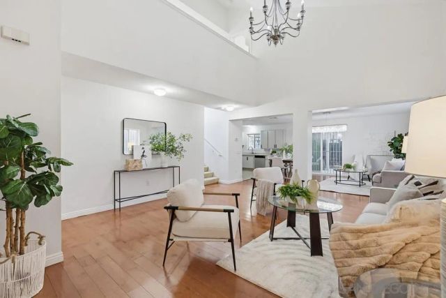 4916 NOGAL, San Diego, CA 92102