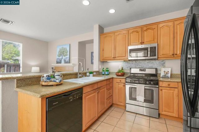 1255 Poppy Seed Ct, Concord, CA 94520