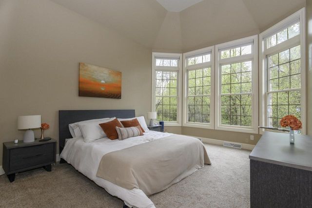 10935 Oriole LANE, Mequon, WI 53092