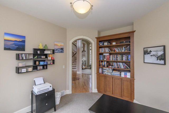 10935 Oriole LANE, Mequon, WI 53092
