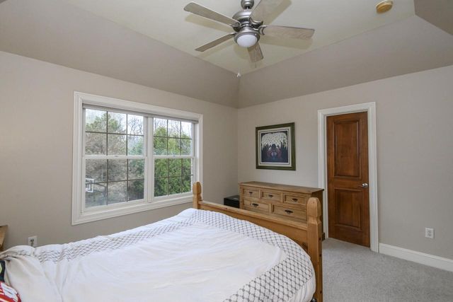 10935 Oriole LANE, Mequon, WI 53092