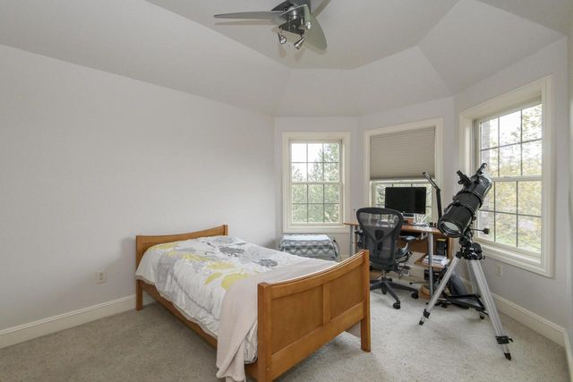 10935 Oriole LANE, Mequon, WI 53092