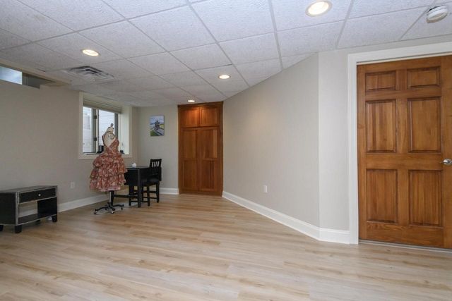 10935 Oriole LANE, Mequon, WI 53092