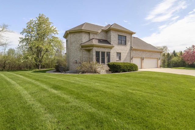 10935 Oriole LANE, Mequon, WI 53092