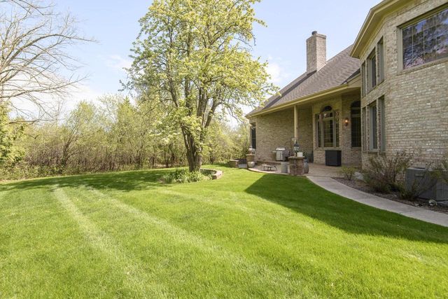 10935 Oriole LANE, Mequon, WI 53092