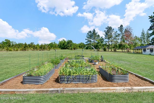 57353 SANDY OAKS Lane, Callahan, FL 32011