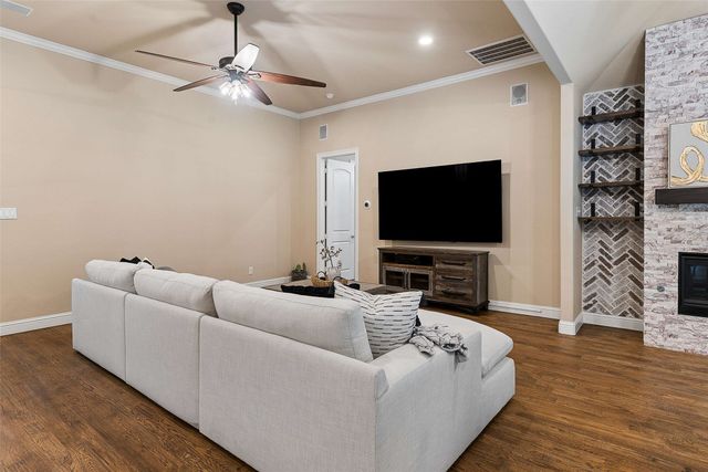 6528 Shoreline Drive, Little Elm, TX 75068