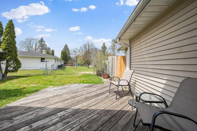 401 STEVEN STREET, Green Bay, WI 54303