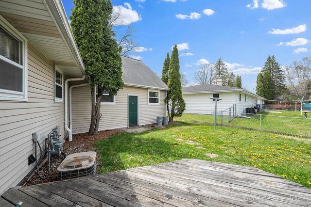 401 STEVEN STREET, Green Bay, WI 54303