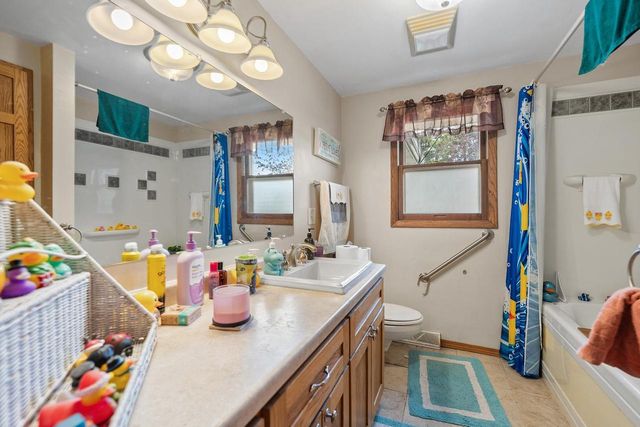 401 STEVEN STREET, Green Bay, WI 54303