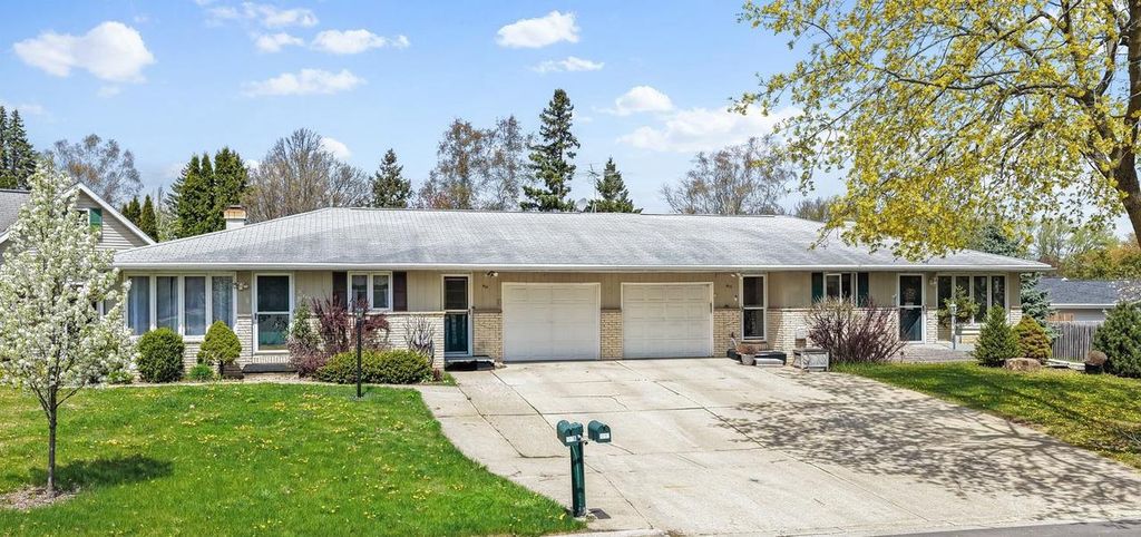 401 STEVEN STREET, Green Bay, WI 54303