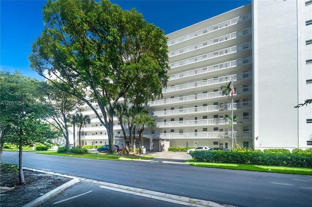2555 NE 11th St 310, Fort Lauderdale, FL 33304
