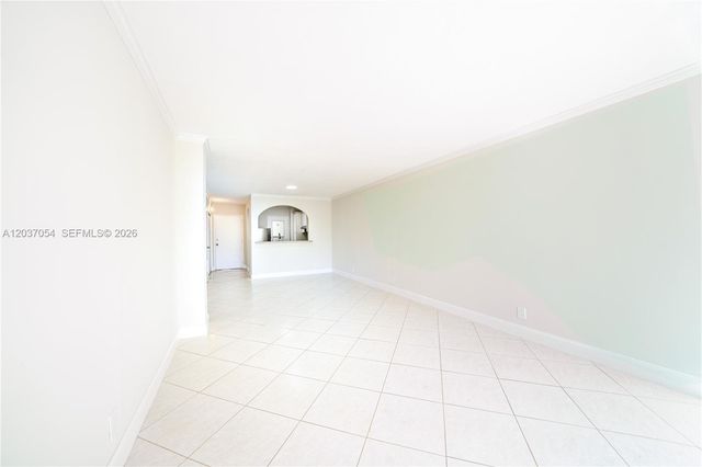 2555 NE 11th St 310, Fort Lauderdale, FL 33304