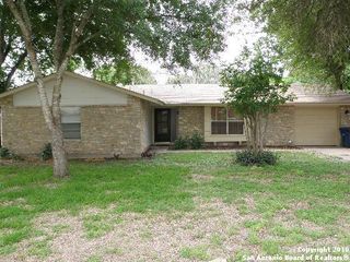 5874 CASTLE RUN DR, San Antonio, TX 78218