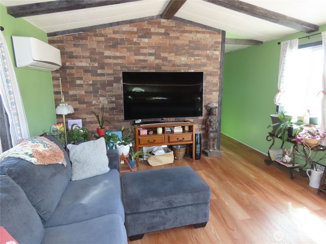 925 State Route 105, Grayland, WA 98547