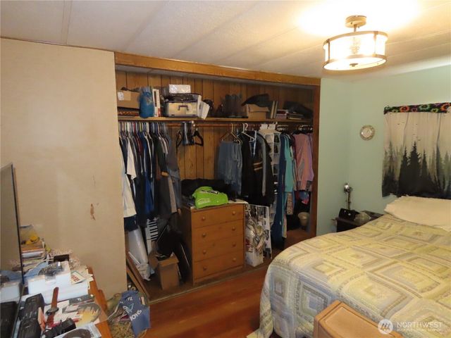 925 State Route 105, Grayland, WA 98547