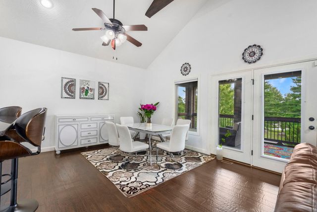 2956 S Ranch Drive, Springfield, MO 65809