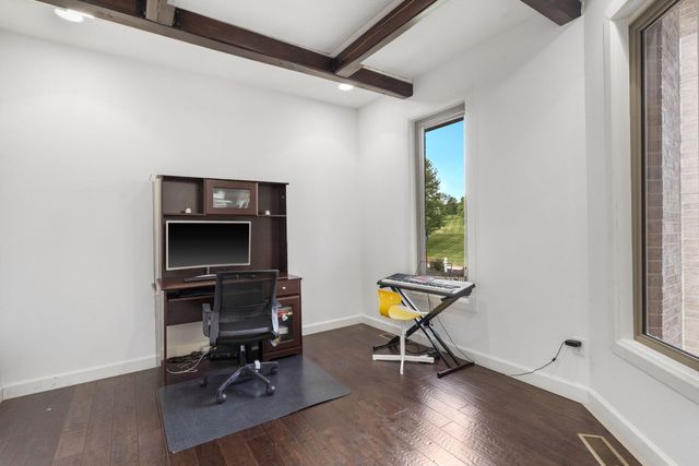 2956 S Ranch Drive, Springfield, MO 65809