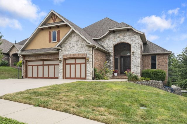 2956 S Ranch Drive, Springfield, MO 65809