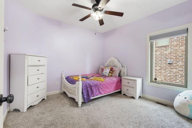 2956 S Ranch Drive, Springfield, MO 65809