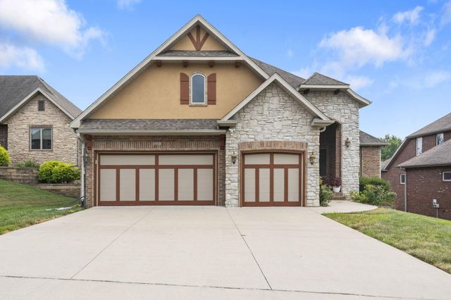 2956 S Ranch Drive, Springfield, MO 65809