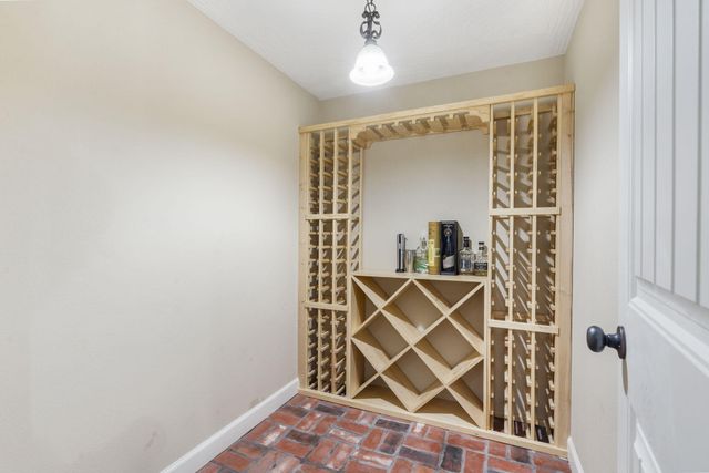 2956 S Ranch Drive, Springfield, MO 65809