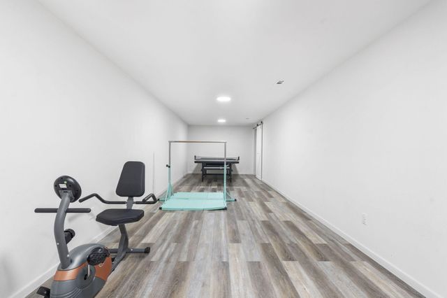 2956 S Ranch Drive, Springfield, MO 65809