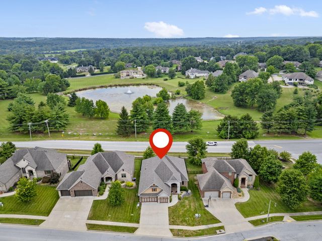 2956 S Ranch Drive, Springfield, MO 65809