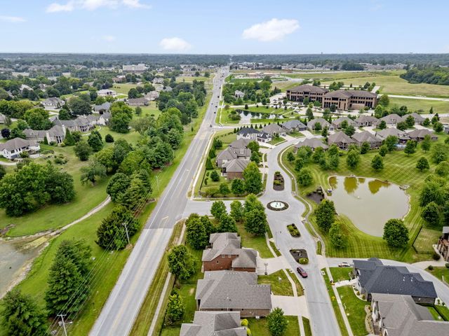 2956 S Ranch Drive, Springfield, MO 65809