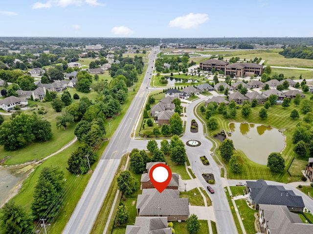 2956 S Ranch Drive, Springfield, MO 65809