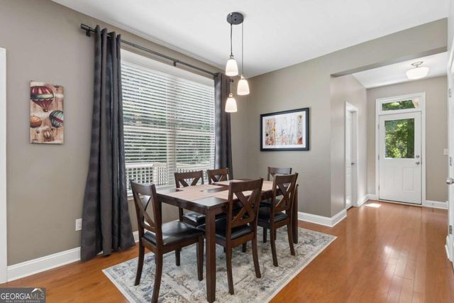 1090 Chelsey Way, Roswell, GA 30075