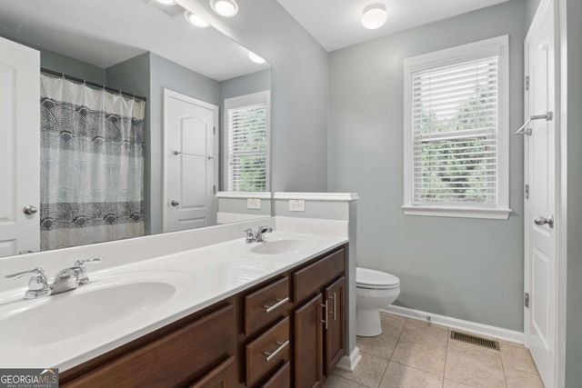 1090 Chelsey Way, Roswell, GA 30075