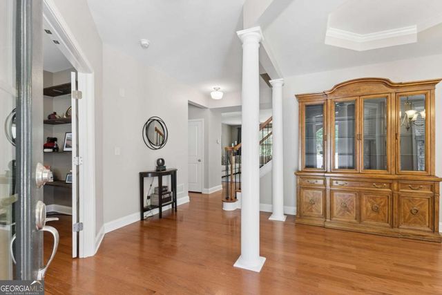 1090 Chelsey Way, Roswell, GA 30075