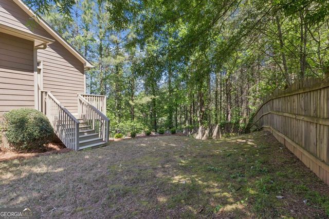 1090 Chelsey Way, Roswell, GA 30075