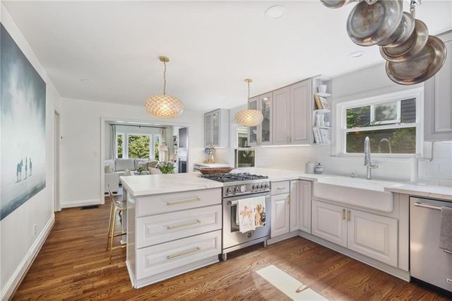 240 Eureka Drive NE, Atlanta, GA 30305