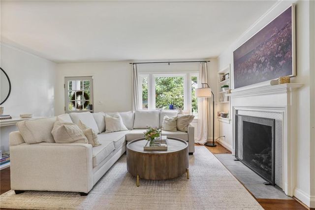 240 Eureka Drive NE, Atlanta, GA 30305