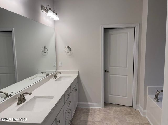 103 Seashore Street, Grimesland, NC 27837