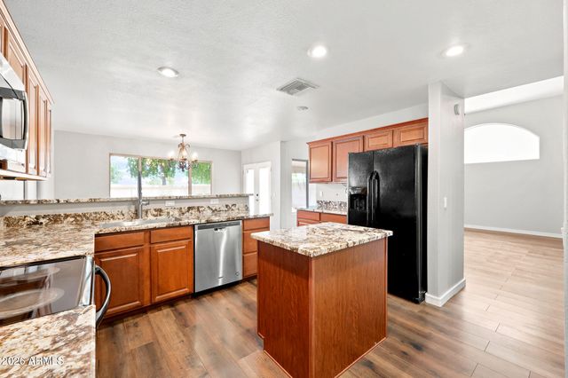 15086 W HERITAGE OAK Way, Surprise, AZ 85374