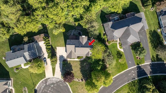 N49W15945 Caitlin COURT, Menomonee Falls, WI 53051